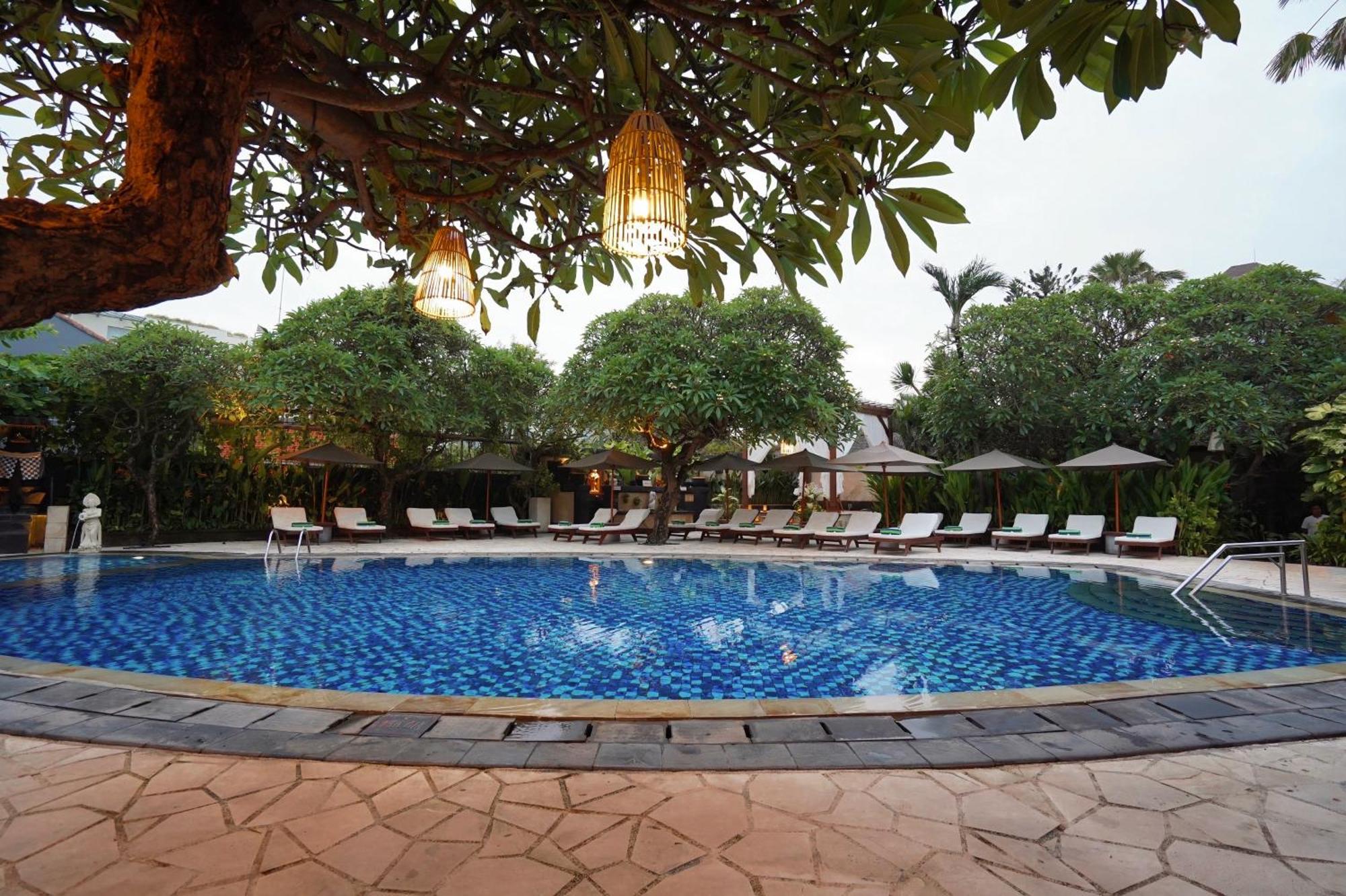 กูตา ซีวิว บูทิก รีสอร์ต Hotel ภายนอก รูปภาพ